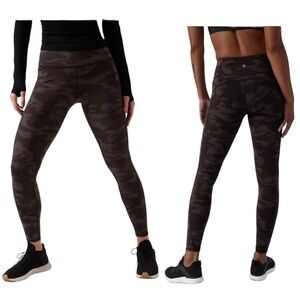 Athleta Rainier Reflective Tight - Camo Lux Reflective Black - Size XS